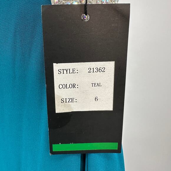 La Femme Prom Dress SZ 6 Teal Sleeveless Formal Embellished Lace Strap Racerback - Picture 15 of 16
